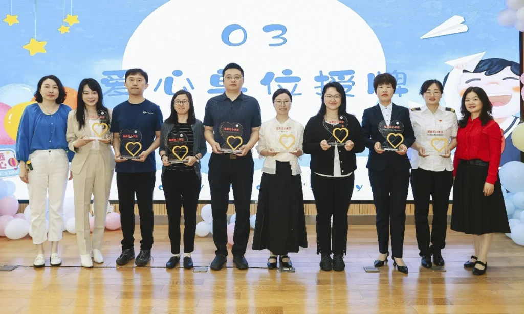IDEX_24SR_Horz_Imgs_ChinaDisability_Story